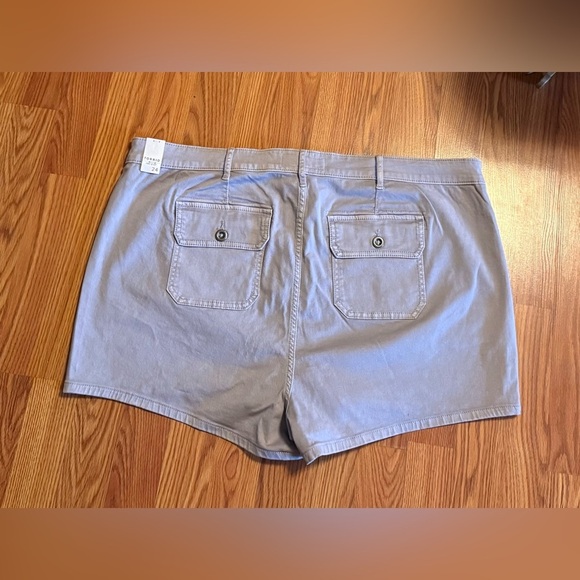 NEW Torrid First at Fit Women's High Waist Gray Shorts -Sz 24 Plus- - Picture 3 of 6